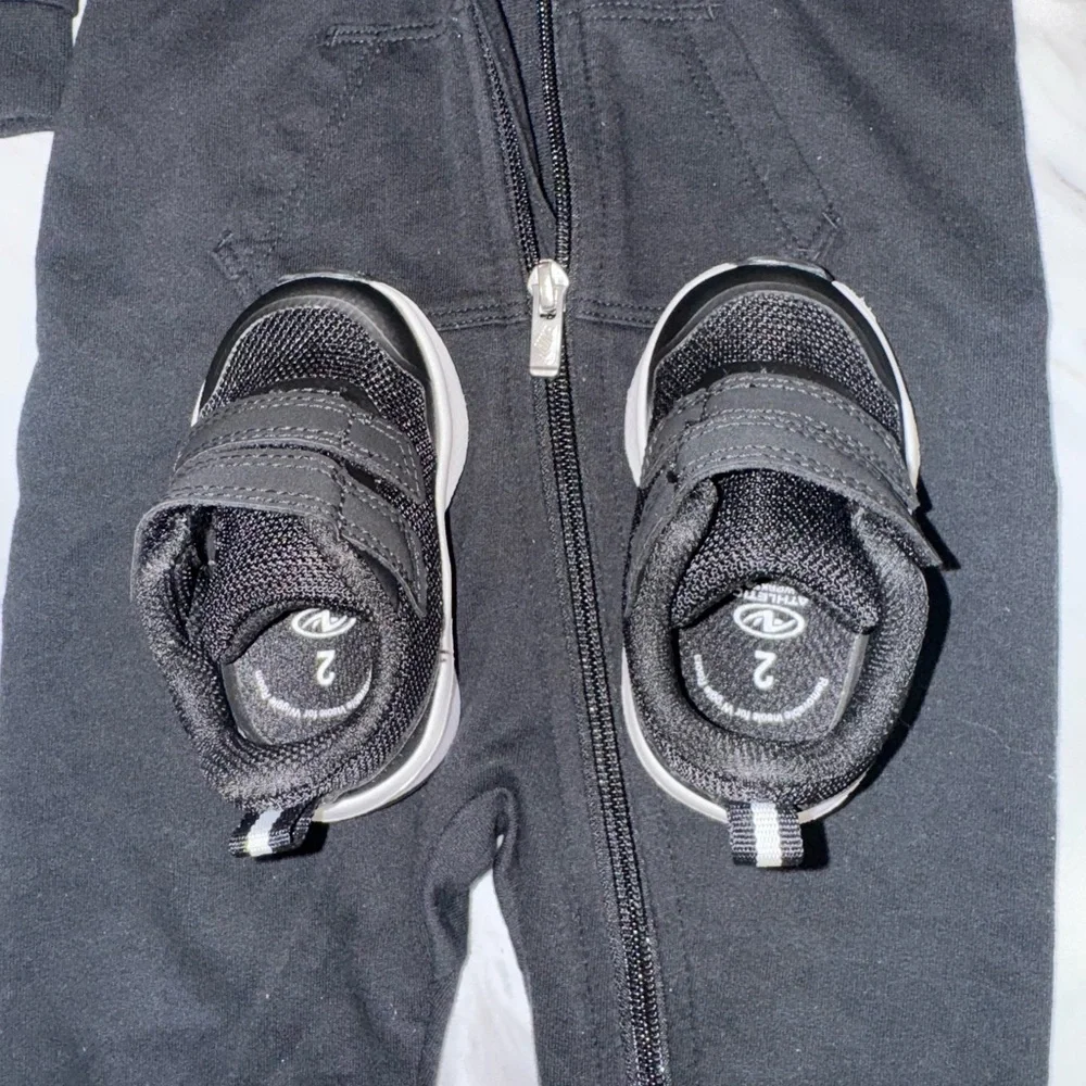 Bundle Carter's Mint Polo and Black Nike Top Set shoes size 2